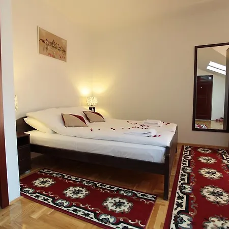Royal Hostel