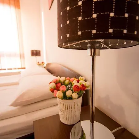 Royal * Obrenovac (Belgrade)