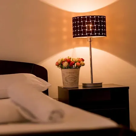 Royal * Obrenovac (Belgrade)