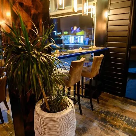 Royal * Obrenovac (Belgrade)