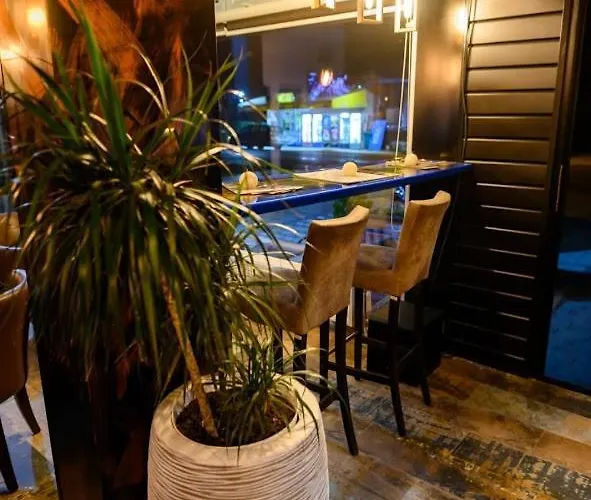 Royal * Obrenovac (Belgrade)